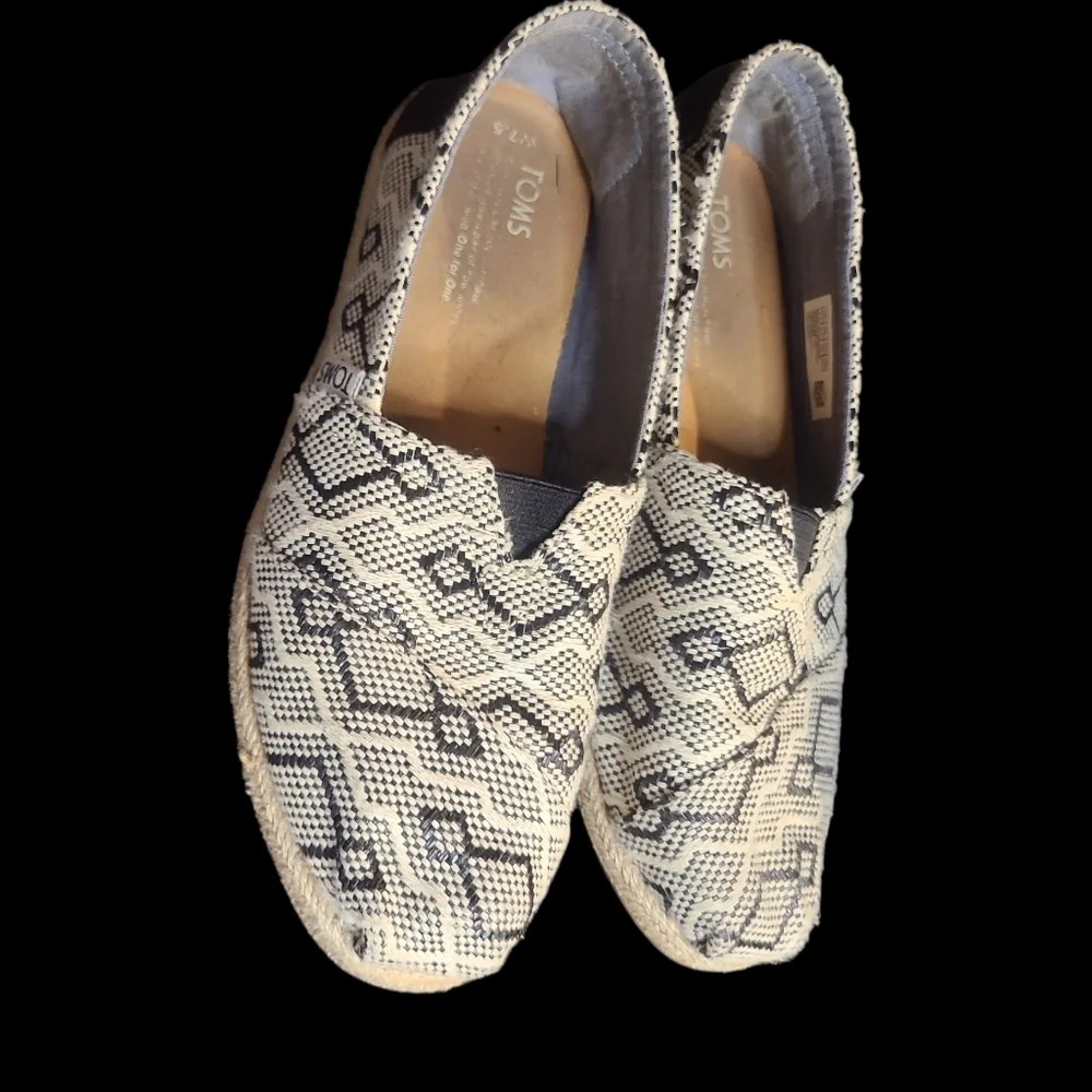 TOMS Women's Patterned Black and Cream Espadrilles Size 7.5